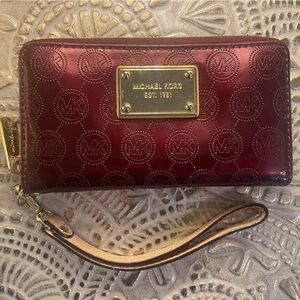 NWOT Michael Kors Patent Leather Jet Set Zip-Around Wallet- Bordeaux